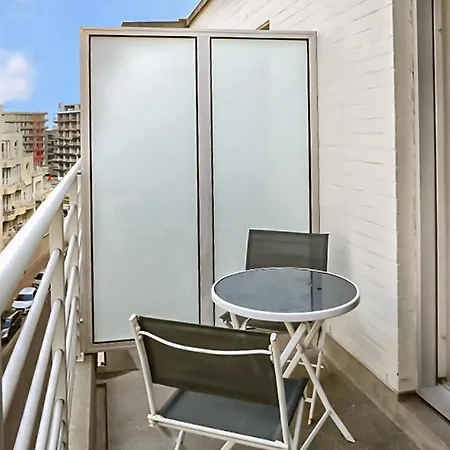 Residentie Chateau Les Dunes Apartment Ostend